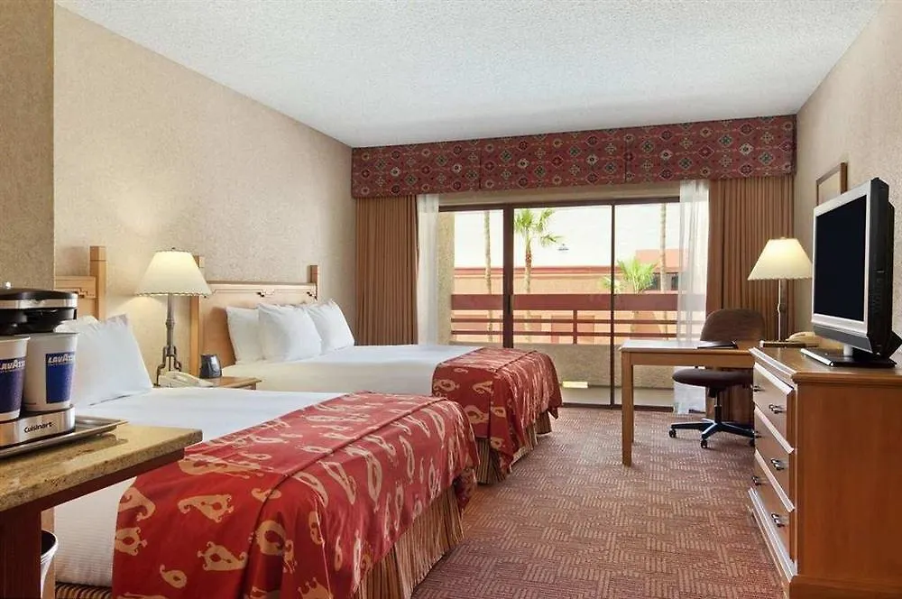 Hilton Phoenix Airport
