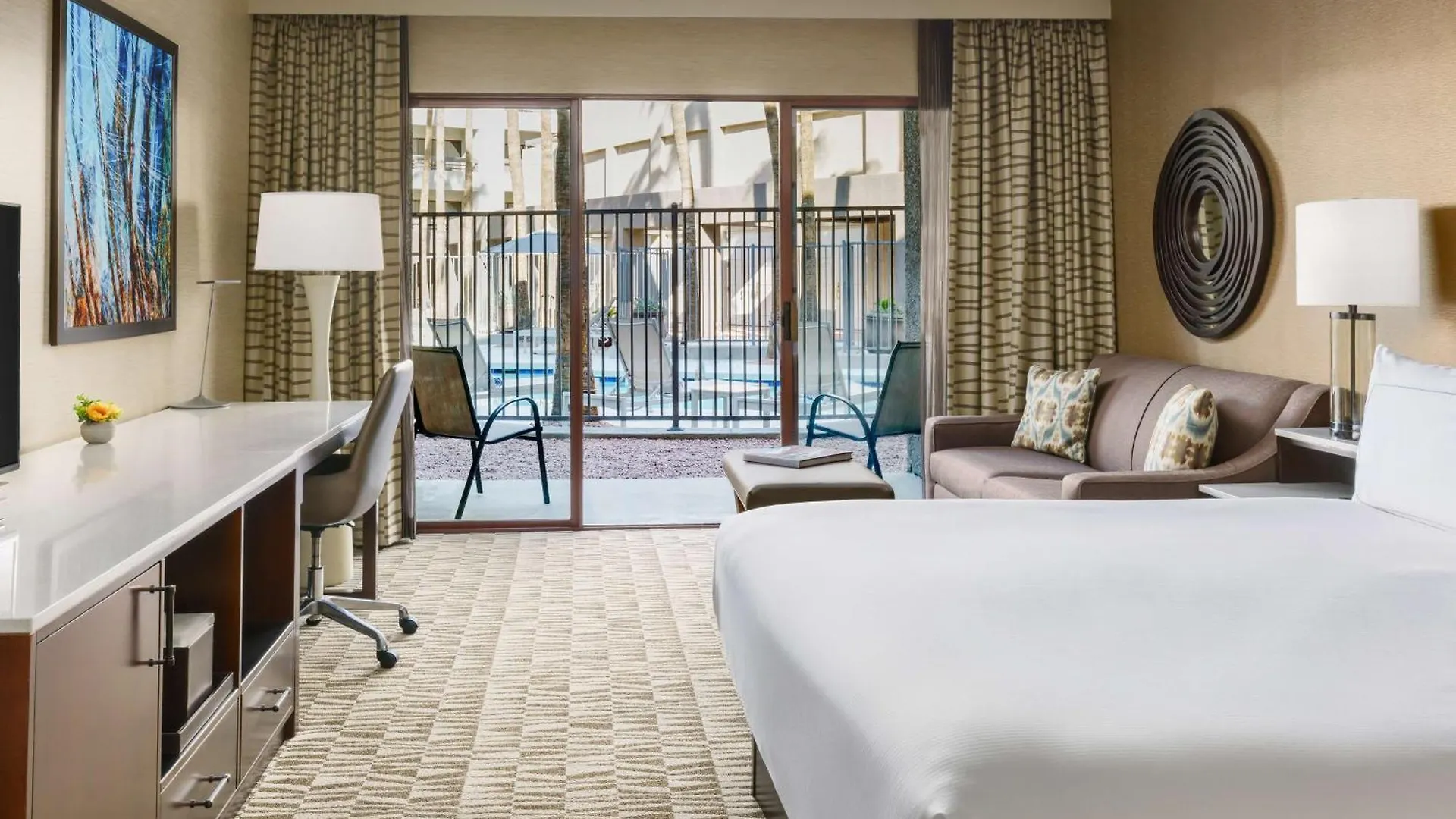 Hilton Phoenix Airport 3*,  United States