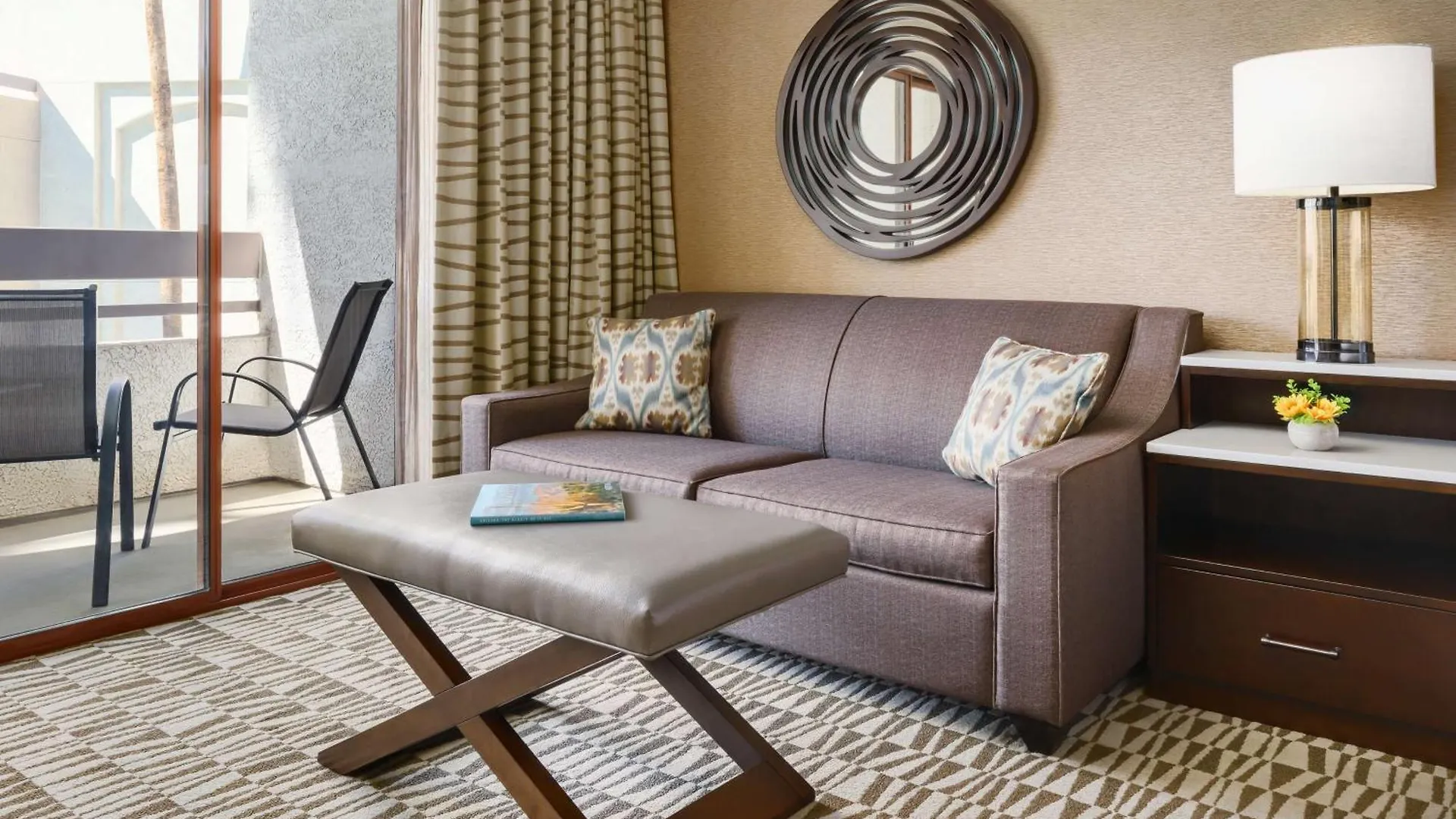 Hilton Phoenix Airport Hotel
