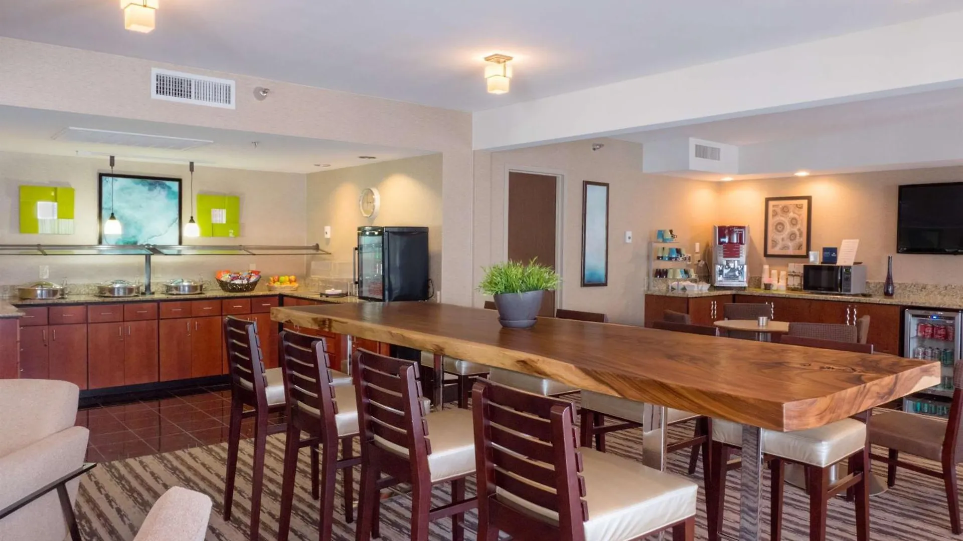 Hilton Phoenix Airport